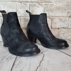 John Fluevog East End Odlum Brogued Chelsea Boot Size 7